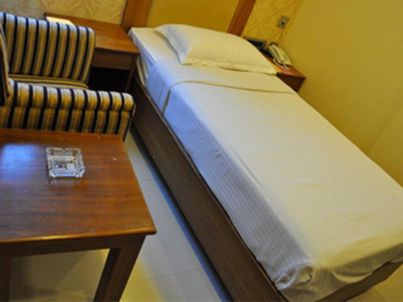 The Vijay Park - Airport Hotell Chennai Eksteriør bilde